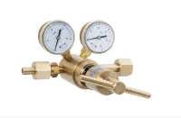 Регулятор баллонный AMFLO R86RIN-3000R (Ar, He, N2, Air) латунь с 2-мя манометрами, давление на входе до 200 бар . PRV. произв 30м3/час / RegulatorR86RIN-3000R relief valve (балл. соед. DIN 9 (G3/4), G5/8”-RH(F), раб . давл . 20bar)